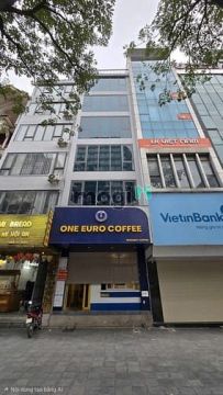 cho thuê 3 tầng tại số 26 phố duy tân, tổng 3 tầng 204m2, mặt tiền 5m.
