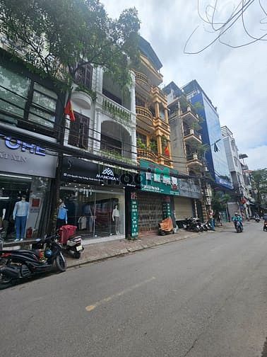 Chính chủ cho thuê nhà mặt phố Nguyễn Huy Tưởng 42m x 4 tầng giá 18tr