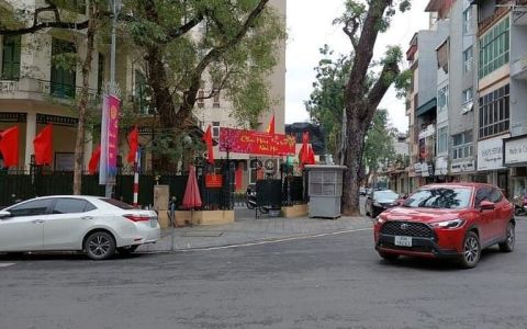 Cho Thuê Nhà Mặt Tiền phố Tô Hiến Thành-Hai Bà Trưng-Hà Nội