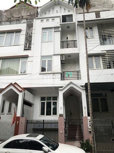 Cho thuê nhà liền kề Nguyên Văn Lộc 90m2, 4 tầng 1 hầm, giá 30tr/th