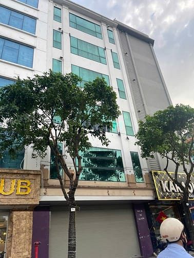 Cho thuê nhà Văn Khê, Hà Đông 115m, 7 tầng 1 hầm, thông sàn, thang máy