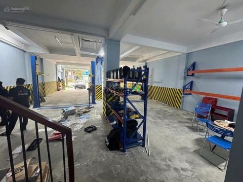 Cho thuê nhà MP Văn Phú, Hà Đông 185m2, 4 tầng, MT 9m, giá 50tr