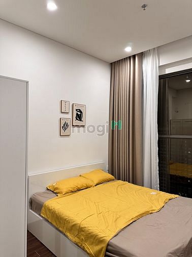 Chính chủ cho thuê căn hộ 2N2WC cao cấp masteri vinhomes ocean park 15