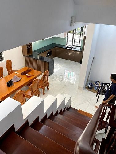 Cho thuê biệt thự bán đảo linh đàm, 260m2 5t nhà mới đẹp, phù hợp ở,