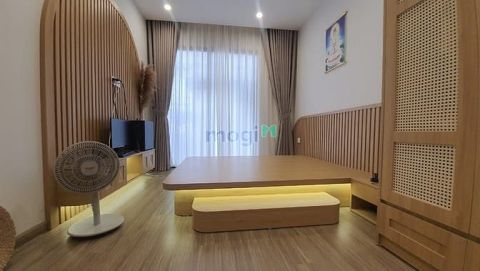 Cho thuê căn STU tầng cao đầy đủ nội thất đẹp chỉ việc xách vali về ở