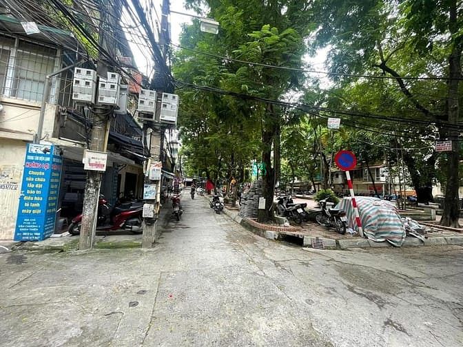 Chính chủ cho thuê tập thể ngõ 260 Đội Cấn Ba Đình Hà Nội