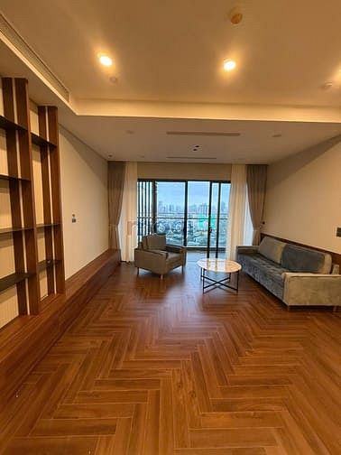 Cho thuê căn hộ 3 ngủ full đồ ở BRG DIAMOND RESIDENCE 25 LÊ VĂN LƯƠNG
