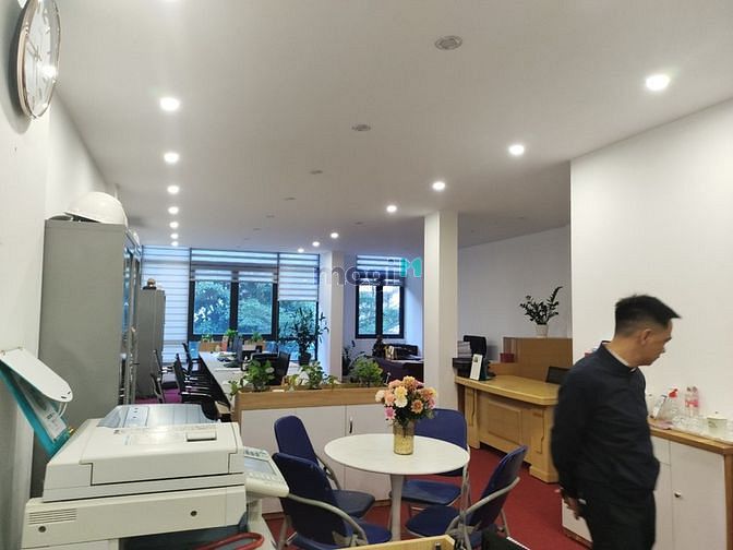 cho thuê văn phòng kđt hd mon vào ngay đẹp đầy đủ nội thất giá rẻ