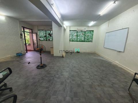 Cho thuê văn phòng tầng 2,3,4 số 100 Thái Thịnh, quận Đống Đa, Hà Nội