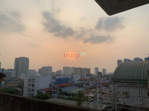 Cho thuê văn phòng kinh doanh phố Mai Dịch - 135m2 - 16 triệu