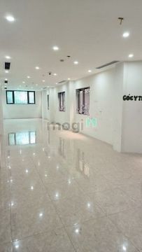 Cho thuê văn phòng mặt phố Khâm Thiên diện tích 80m2 giá 15tr/tháng