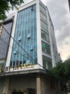 Cho thuê tòa nhà văn phòng mặt phố Nguyễn Khang - làm phòng khám, văn