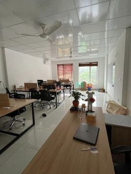 Cho thuê văn phòng Khuất duy Tiến, 60 m2/tầng, sàn thông thoáng