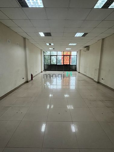 Cho thuê văn phòng giá rẻ tại Vạn Phúc, sàn 80 m2/tầng, thông sàn
