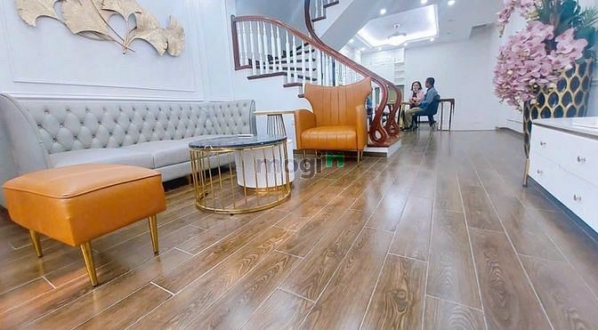 Cho thuê nhà riêng Vạn Phúc, 45 m2 x 6 tầng, nhà nội thất hiện đại