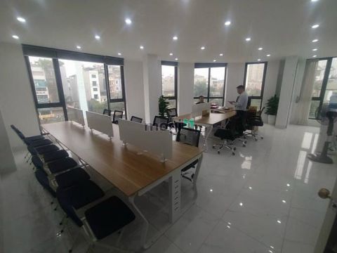 Cho thuê văn phòng đường Nguyễn Thanh Bình- Tố Hữu, có sẵn nội thất
