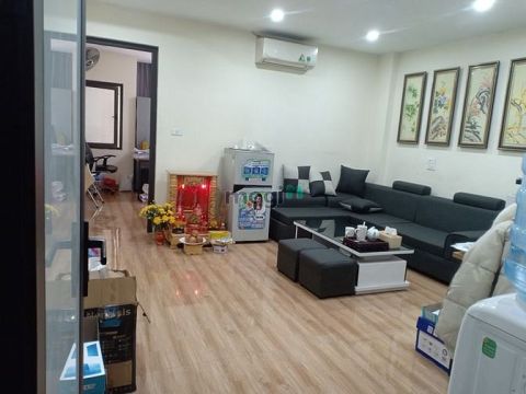 Cho thuê văn phòng Đại Lộ Thăng Long, dt 50 m2, đã ngăn 2 phòng