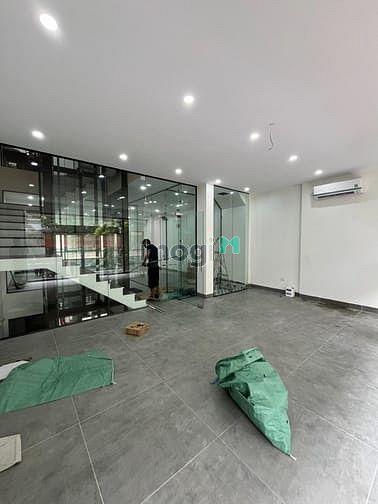 Cho thuê sàn văn phòng tại Vạn Phúc- Him Lam, 90 m2/tầng đã ngăn kính