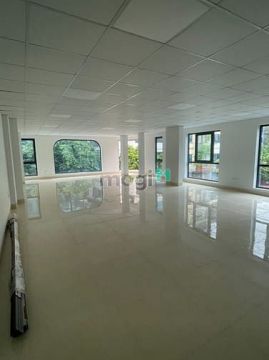 Cho thuê sàn văn phòng 150 m2, 2 mặt thoáng, sàn thông rất đẹp