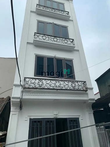 Cho thuê mặt bằng Chân Cầm, Hoàn Kiếm, Hà Nội.