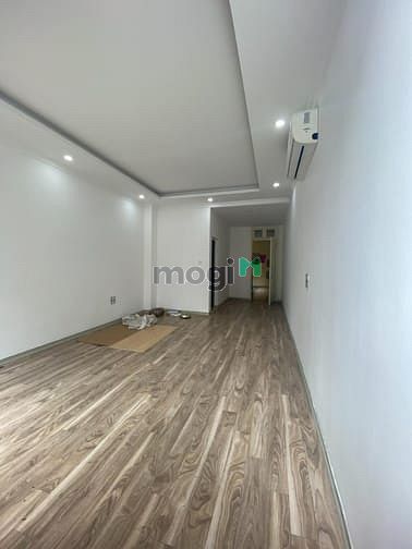Chính chủ cho thuê văn phòng 60m2 - 25m2 phố trug yên 6