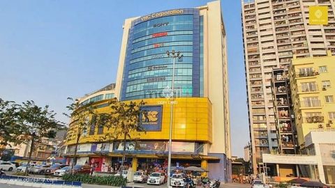 Cho thuê 1400m2 văn phòng Phạm Văn Đồng, view Công viên Hòa Bình