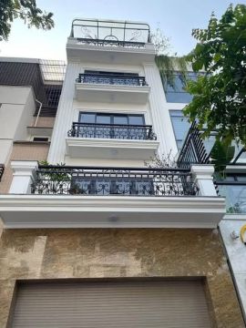 LIỀN KỀ-VĂN PHÚ-HÀ ĐÔNG-Còn hơn 16 tỷ-Ngay cột đồng hồ-Vỉa hè rộng thênh thang-Kinh doanh đa ngành: