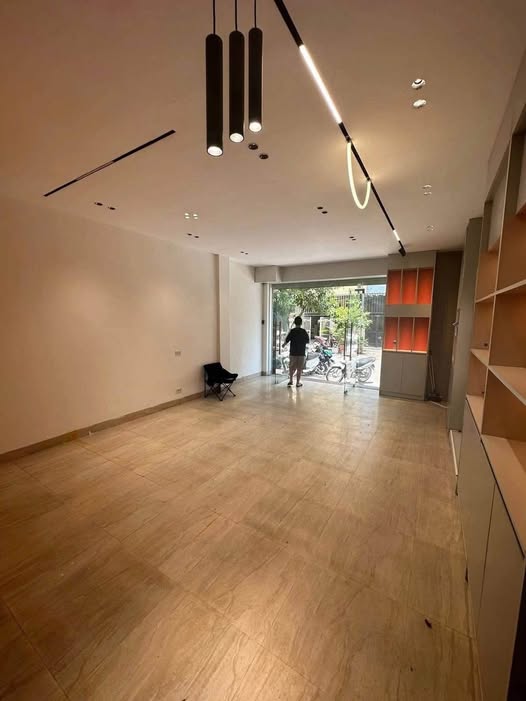 Cho thuê LK KĐT Văn Khê, Hà Đông 85m- 4 tầng- MT 5m giá 21 triệu/ tháng