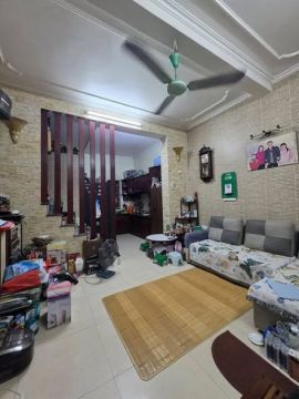 BÁN NHÀ * TẠI PHỐ  ĐẠI LA _ HAI BÀ TRƯNG _ HANOI _ Diện Tích 36m x 4 Tầng. MT 4,6m. Giá 8,9 Tỷ _ ...