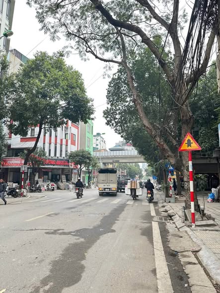 NHÀ 2 MẶT PHỐ - KHÔNG CÓ CĂN THỨ 2