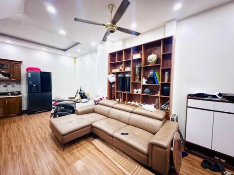5,9 TỶ – NHÀ PHÂN LÔ, VỈA HÈ, Ô TÔ TRÁNH – GẦN HỌC VIỆN NÔNG NGHIỆP