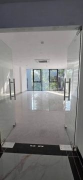 Chủ cần bán gấp nhà La Thành DT77 9 5.4
