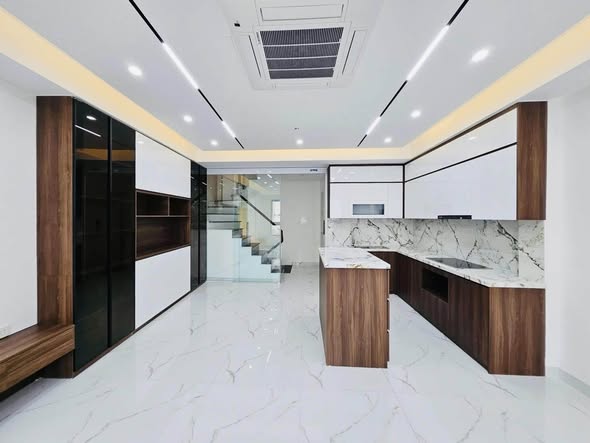 CHỈ 10 TỶ SIÊU PHẨM NGỌC THỤY - NHÀ MỚI TINH CÓ THANG MÁY - Ô TÔ THÔNG - 50M² MT 5M