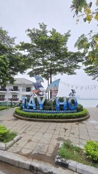 ( VIEW HỒ TÂY LỘNG GIÓ mặt tiền 10m ) BÁN KHÁCH SẠN QUẢNH KHÁNH - TÂY HỒ đẳng cấp thượng lưu toà ...