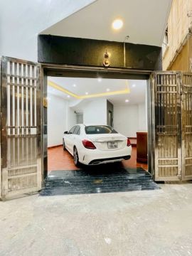 Chỉ hơn 11 tỷ chị mình cần bán nhà dân xây Nhân Mỹ - 322 Mỹ Đình, Ô tô vào nhà :