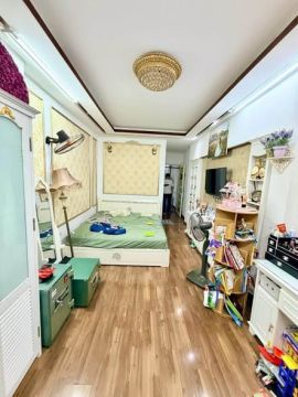 TRUNG TÂM BA ĐÌNH-NHÀ CỰC ĐẸP Ở NGAY-LÔ GÓC 2 THOÁNG-NGÕ ĐẸP THOÁNG-VÀI BƯỚC RA PHỐ-TẶNG FULL NỘI...