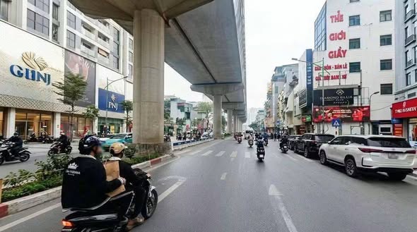 8TỶ3 (TL) - NGÕ 132 CẦU GIẤY - 45M2*5T - NGÕ NÔNG - GẦN PHỐ - KHÔNG QH - NHÀ ĐẸP Ở NGAY