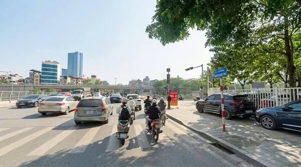 9TỶ5 (TL) - NGÕ 58 NGUYỄN KHÁNH TOÀN - Ô TÔ QUA NHÀ - 15M RA PHỐ - 6PN - NGÕ THÔNG KINH DOANH