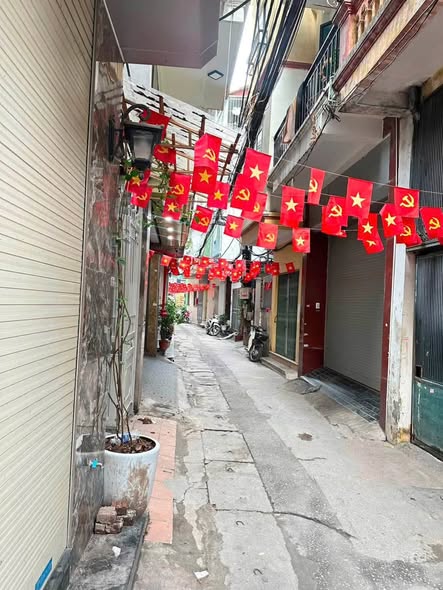 HOÀNG MAI _ Mặt Ngõ Thông, Kinh Doanh, Lô Góc, Mặt Tiền Quyền Lực ... DT 32m x 5 Tầng. MT 5,2m. G...