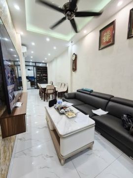 BÁN NHÀ TÔN ĐỨC THẮNG.