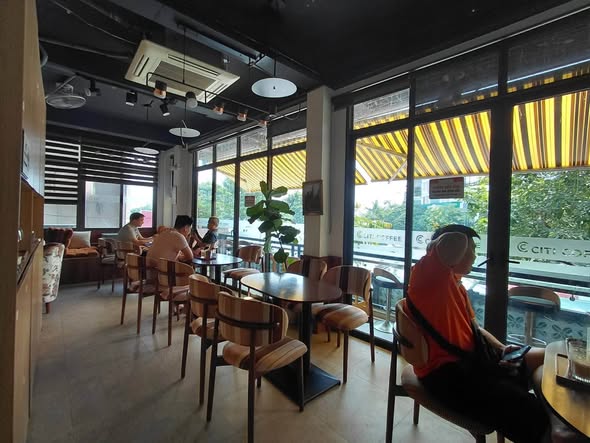 Văn Cao 39m  4 tầng mặt tiền 8m