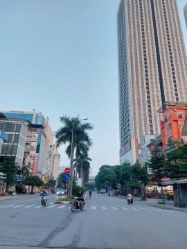 Duy nhất 1 căn ngay trục chính Nguyễn Khuyến Văn Quán HĐ , Nhà thô