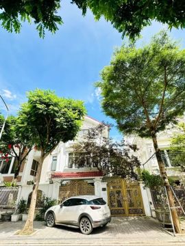 BIỆT THỰ HOA HẬU HÀ ĐÔNG - GIÁ GIẬT MÌNH