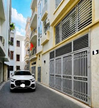 DƯƠNG QUẢNG HÀM - CẦU GIẤY - GẦN 50M2 - 4T - 4.5M MT - Ô TÔ VÀO NHÀ - NHỈNH 13 TỶ
