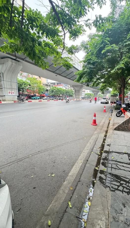 CHỈ 2x Tỷ BÁN NHÀ MẶT PHỐ MINH KHAI – 6 TẦNG THANG MÁY – DÒNG TIỀN 50 TRIỆU/THÁNG