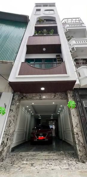 Cần cho thuê nhà mới đẹp phố Nguyễn Văn Huyên, Cầu Giấy, HN