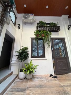 Bán nhà mặt phố yên phụ dt 28/53m2 tầng 1 mt 4m kinh doanh quận ba đình