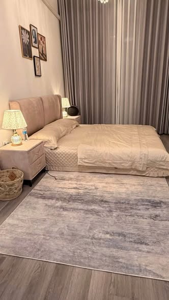 CÓ NHỮNG NỖI NHỚ ĐÊM ĐÊM VỀ TRÊN PHỐ XƯA...