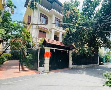 Biệt thự ở ngay khu Trích Sài Tây Hồ