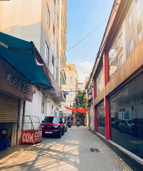 10.5 TỶ - NGÕ 5 HOÀNG QUỐC VIỆT - 54M2*5TẦNG - HAI MẶT THOÁNG - DÂN XÂY - NGÕ BA GÁC - GIÁ ĐẦU TƯ